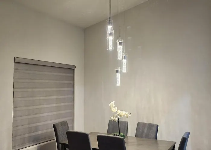 Executive Retreat Near State Farm Stadium Ferienhaus *